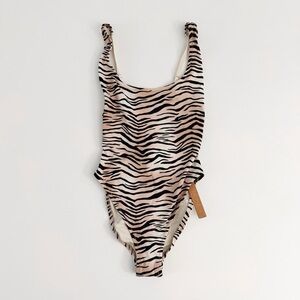 NWT Skims Signature Swim Scoop Neck One Piece in Champagne Tiger Print